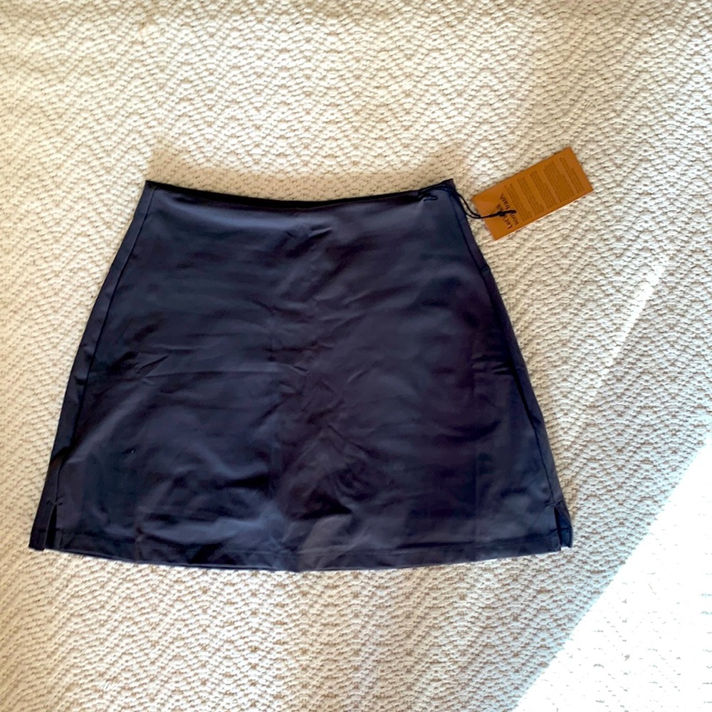 NWOT Limited Edition Smoke Girlfriend Collective Skort Medium